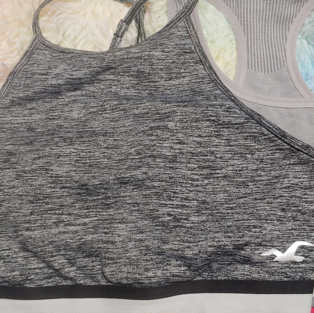 Sports bras - Picture 2 of 4